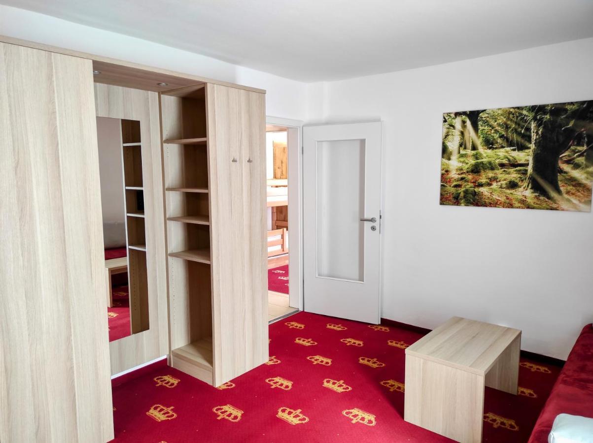 Wellness Hotel Garni Krone 拜尔斯布龙 外观 照片