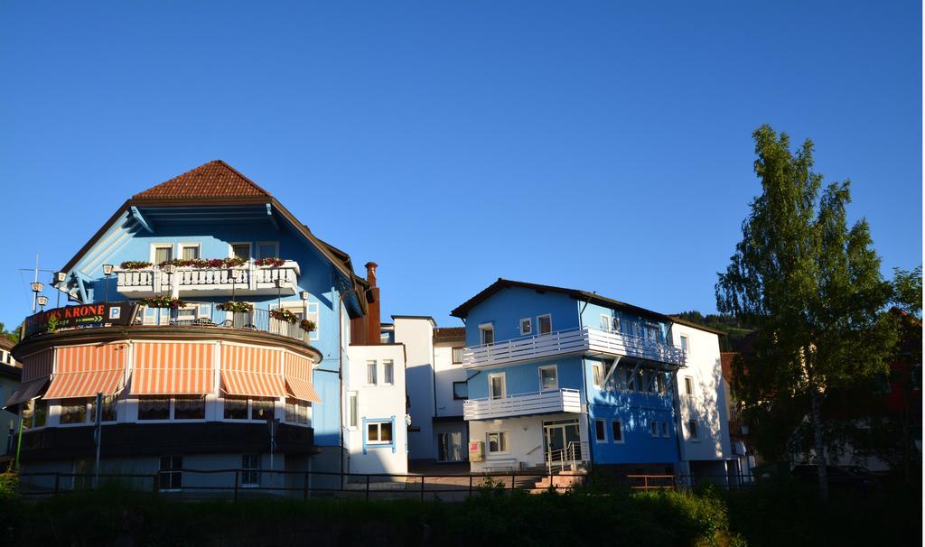 Wellness Hotel Garni Krone 拜尔斯布龙 外观 照片