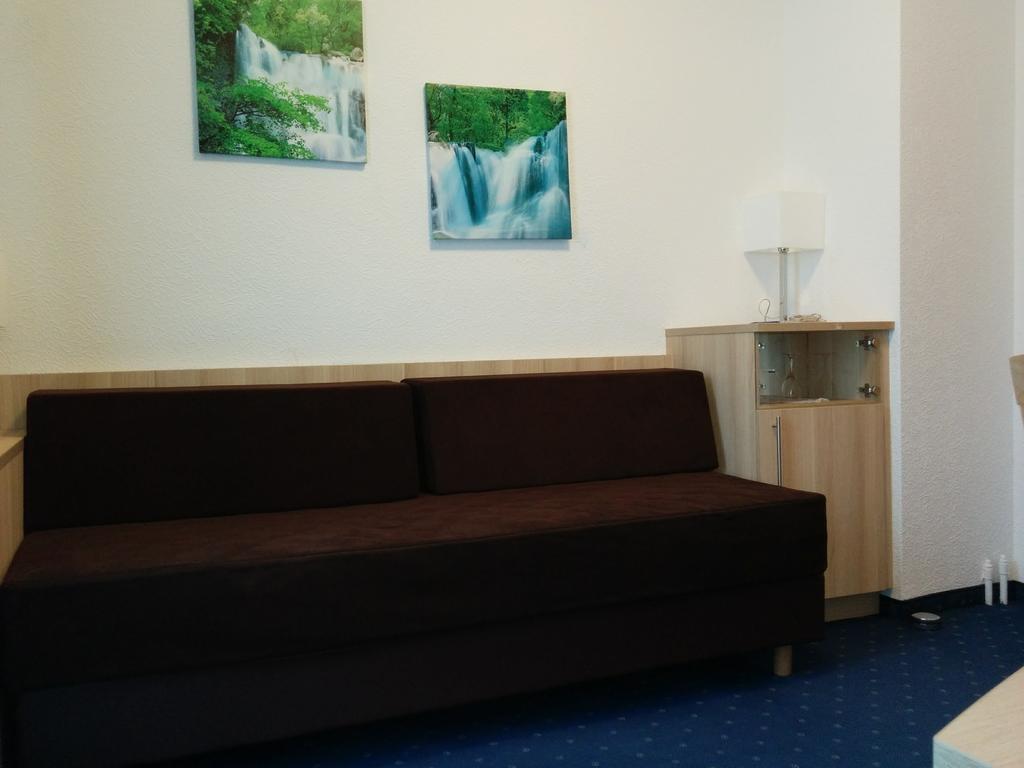 Wellness Hotel Garni Krone 拜尔斯布龙 外观 照片