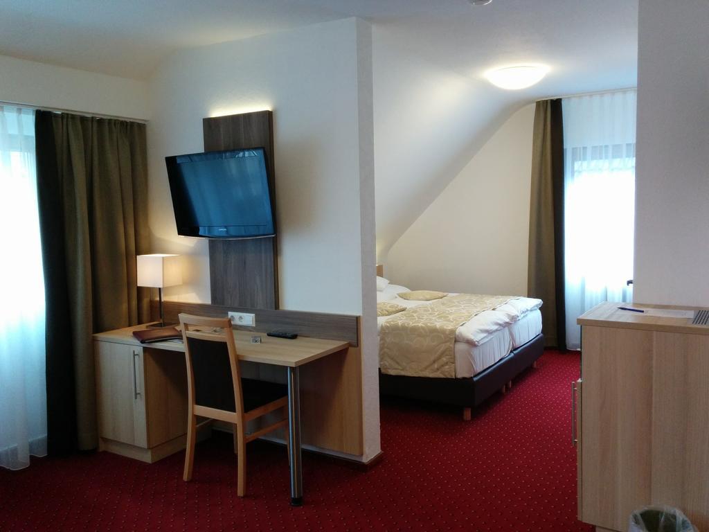 Wellness Hotel Garni Krone 拜尔斯布龙 外观 照片