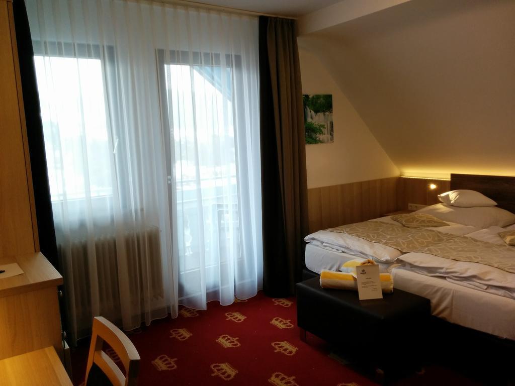 Wellness Hotel Garni Krone 拜尔斯布龙 外观 照片