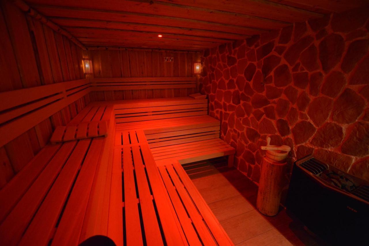 Wellness Hotel Garni Krone 拜尔斯布龙 外观 照片